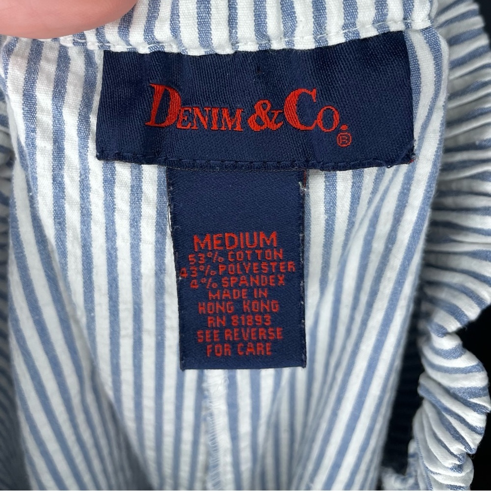 Denim & Co Vintage Blue White Stripe Shorts 4 Pockets Elastic Waist 7" Inseam - Picture 2 of 16
